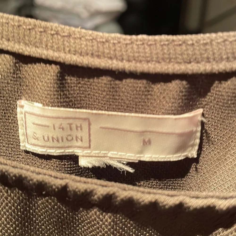 Olive Green Tank Top with Bow - Picture 6 of 7